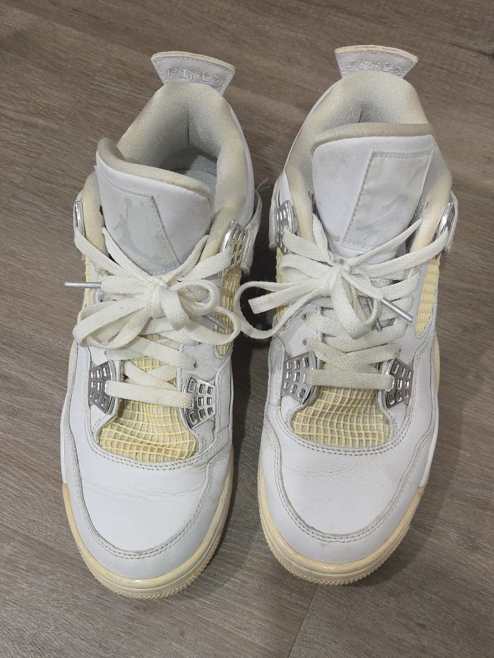 Jordan Men’s White and Cream Retro Sneakers